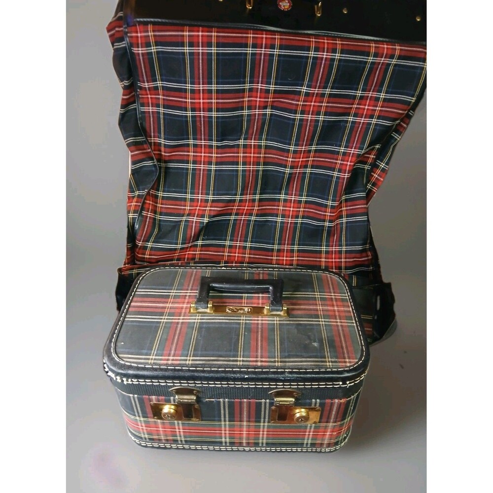 2 Vintage Red Tartan Plaid Overnighter Garment Bag Set Luggage Suitcases Car Sac